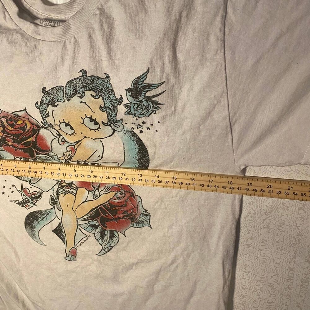Betty Boop Graphic T Shirt Women's Size M White‎ 100% Cotton Short Sleeves - Picture 6 of 8